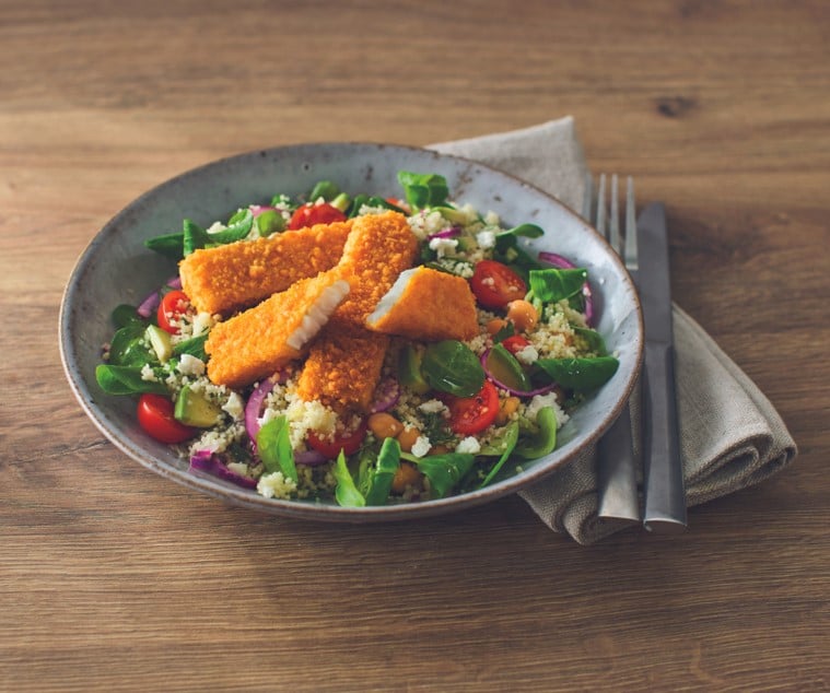 Mediterrane salade met vissticks&nbsp;