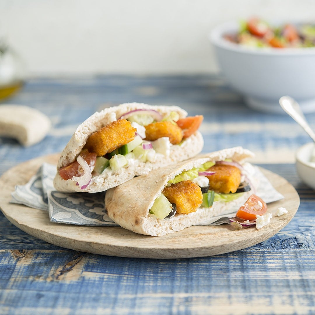 Griekse Fish Sticks Pita