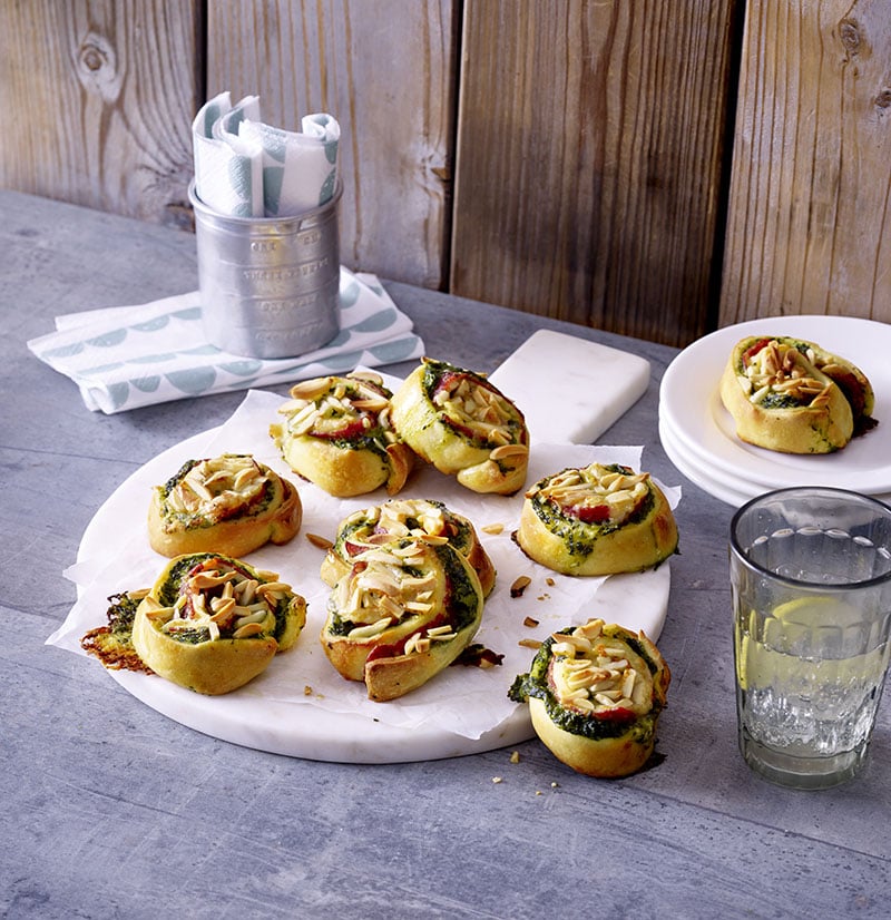 Spinazie-salamirolletjes met raclettekaas